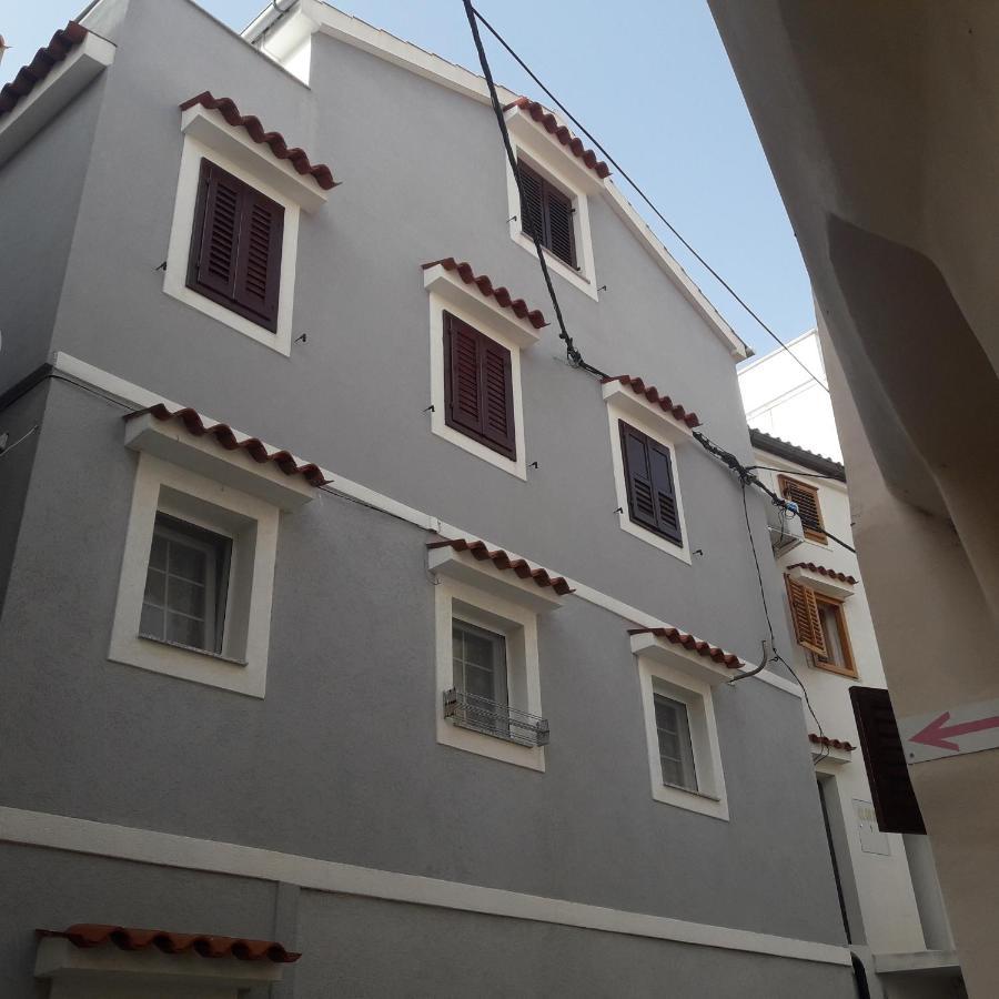 Apartman Dinka Baska  Exterior photo
